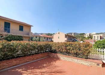 Foto 11 - Villa Via Coreallo
 
4A, Spotorno - photo 11