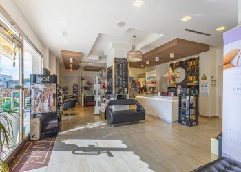 Soggiorno - Locale Commerciale STRADA 24 DI VIA PREDDA NIEDDA
 
snc, Sassari - foto 4