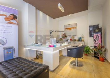 Cucina - Locale Commerciale STRADA 24 DI VIA PREDDA NIEDDA
 
snc, Sassari - foto 25