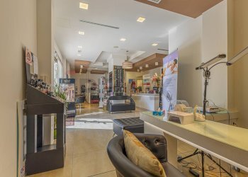 Soggiorno - Locale Commerciale STRADA 24 DI VIA PREDDA NIEDDA
 
snc, Sassari - foto 26