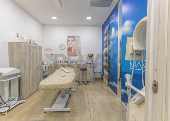 Camera / camera da letto - Locale Commerciale STRADA 24 DI VIA PREDDA NIEDDA
 
snc, Sassari - foto 37