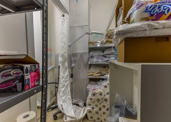 Dispensa di stoccaggio - Locale Commerciale STRADA 24 DI VIA PREDDA NIEDDA
 
snc, Sassari - foto 40