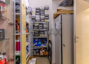 Dispensa di stoccaggio - Locale Commerciale STRADA 24 DI VIA PREDDA NIEDDA
 
snc, Sassari - foto 49