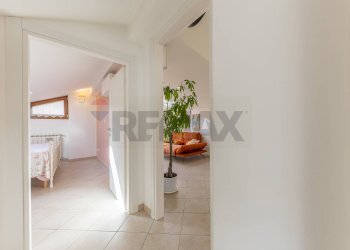 Hall / corridoio - Attic Via Angelo Paolucci, Fiumicino - photo 13