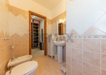 Bagno - Attic Via Angelo Paolucci, Fiumicino - photo 28