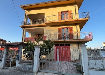 Edificio all\'aperto - Appartamento Via Campofreddo
 
17, Calvi - foto 1