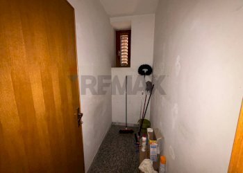 Hall / corridoio - Appartamento Via Campofreddo
 
17, Calvi - foto 14