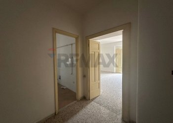 Hall / corridoio - Casa indipendente Benevento - foto 9