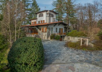 Casa all\'aperto - Villa Via L. Rossi
 
96, Sumirago - foto 1