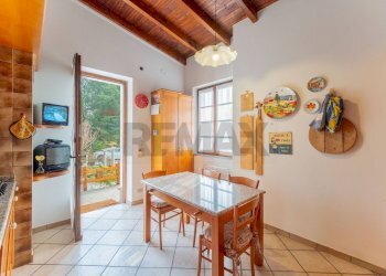 Sala da pranzo - Villa Via L. Rossi
 
96, Sumirago - foto 16
