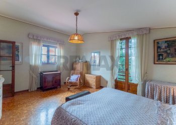 Camera / camera da letto - Villa Via L. Rossi
 
96, Sumirago - foto 23