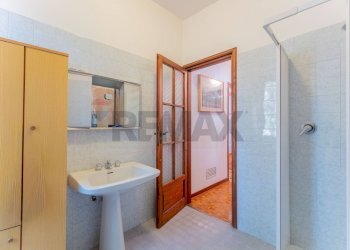 Bagno - Villa Via L. Rossi
 
96, Sumirago - foto 25
