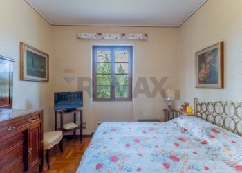 Camera / camera da letto - Villa Via L. Rossi
 
96, Sumirago - foto 33