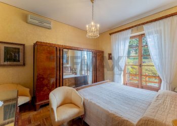 Camera / camera da letto - Villa Via L. Rossi
 
96, Sumirago - foto 36