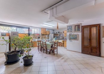 Sala da pranzo - Villa Via L. Rossi
 
96, Sumirago - foto 49