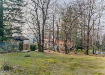 Giardino - Villa Via L. Rossi
 
96, Sumirago - foto 73