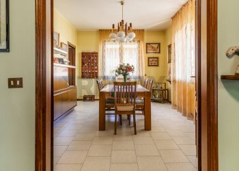 Sala da pranzo - Villa STRADA VICINALE DELLA GABELLINA
 
8, San Giuliano Milanese - foto 28