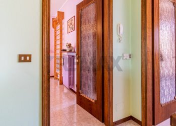 Hall / corridoio - Villa STRADA VICINALE DELLA GABELLINA
 
8, San Giuliano Milanese - foto 31