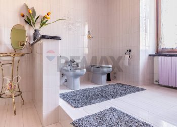 Bagno - Villa STRADA VICINALE DELLA GABELLINA
 
8, San Giuliano Milanese - foto 38