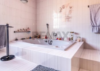 Bagno - Villa STRADA VICINALE DELLA GABELLINA
 
8, San Giuliano Milanese - foto 39