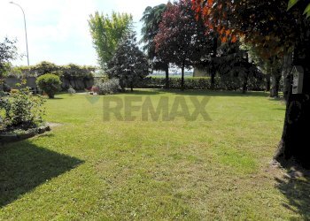 Giardino - Villa STRADA VICINALE DELLA GABELLINA
 
8, San Giuliano Milanese - foto 71