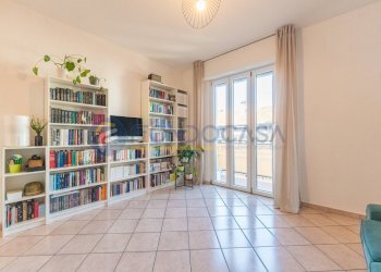 Foto 13 - Trilocale via pietro micca
 
23, Legnano - foto 12