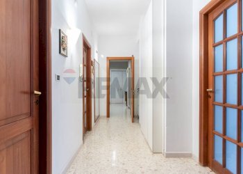 Hall / corridoio - Quadrilocale Via Sant'antonio A Capodimonte
 
46, Napoli - foto 16