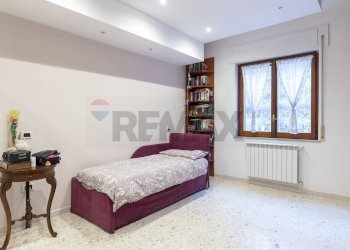 Camera / camera da letto - Quadrilocale Via Sant'antonio A Capodimonte
 
46, Napoli - foto 17