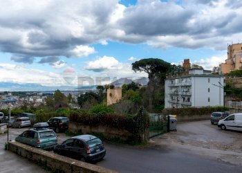 Edificio all\'aperto - Quadrilocale Via Sant'antonio A Capodimonte
 
46, Napoli - foto 27