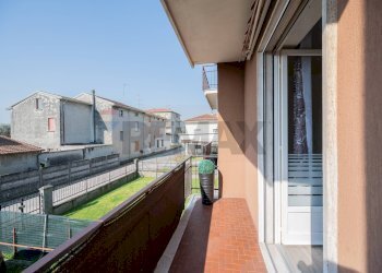 Balcone - Appartamento VIA GIUSEPPE TONNA
 
5, Sissa Trecasali - foto 37