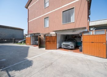 Edificio all\'aperto - Appartamento VIA GIUSEPPE TONNA
 
5, Sissa Trecasali - foto 46