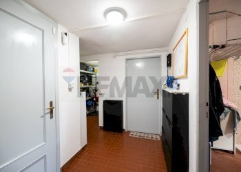 Hall / corridoio - Appartamento VIA GIUSEPPE TONNA
 
5, Sissa Trecasali - foto 50