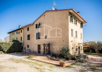 Foto 2 - Rustico Strada Sabbioni
 
7, Monzambano - foto 2