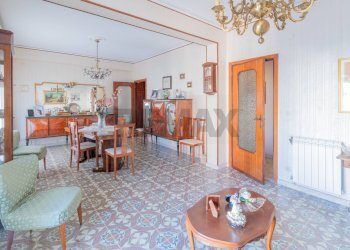 Sala da pranzo - Quadrilocale Via San Lorenzo
 
273L, Palermo - foto 5