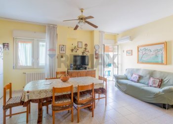 Sala da pranzo - Quadrilocale Via San Lorenzo
 
273L, Palermo - foto 21