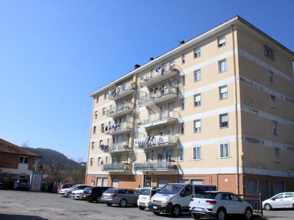 Four-room apartment Via Giacinto macciò, Busalla - photo 2