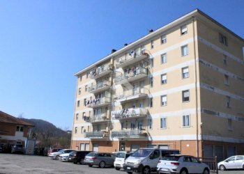 Four-room apartment Via Giacinto macciò, Busalla - photo 2