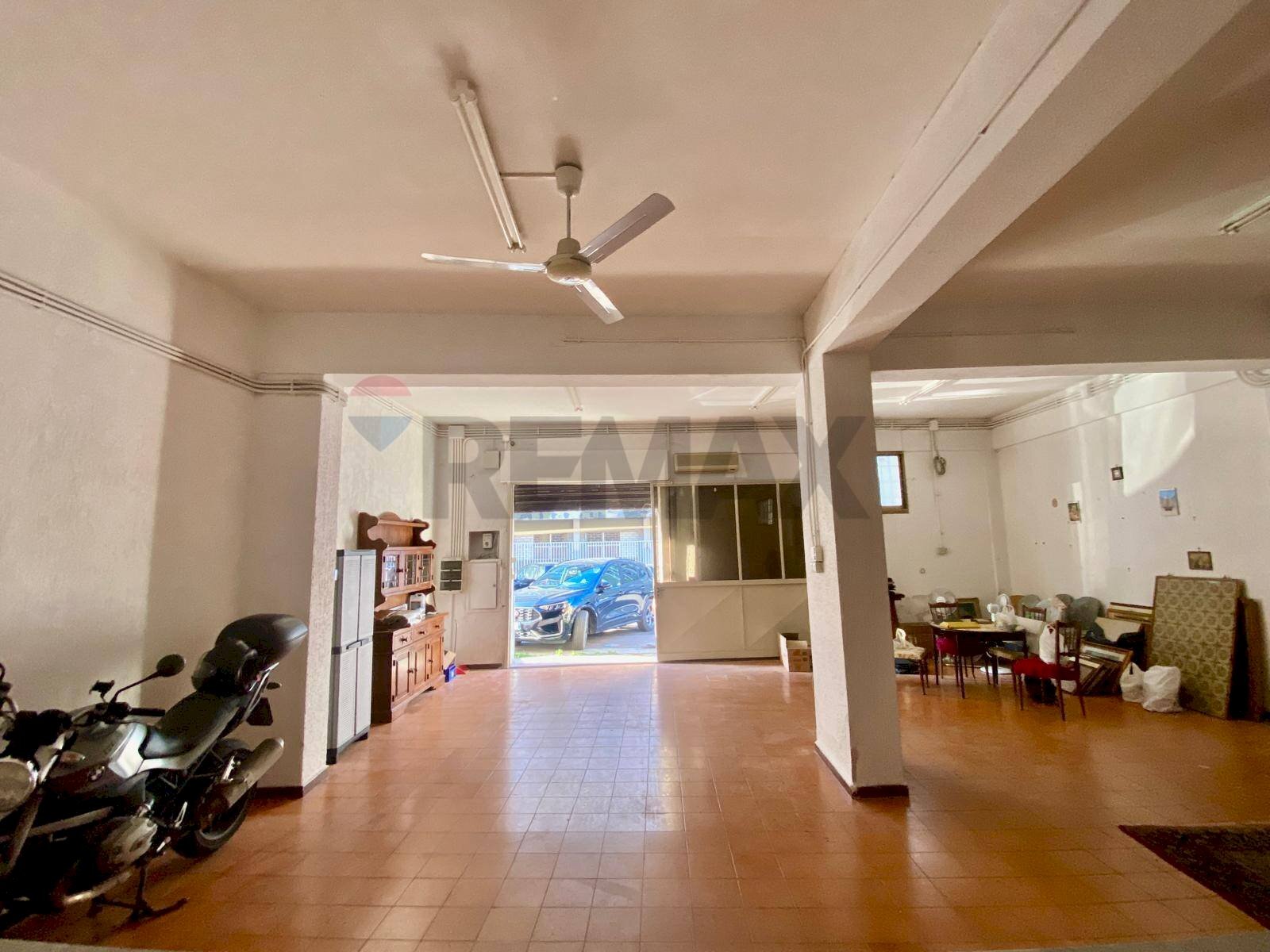 Soggiorno - Magazzino Via Domenico Cariolato
 
10, Palermo - foto 3