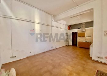 Stanza vuota - Magazzino Via Domenico Cariolato
10, Palermo - foto 6