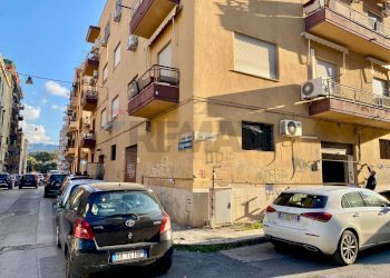 Edificio all\'aperto - Magazzino Via Domenico Cariolato
10, Palermo - foto 9