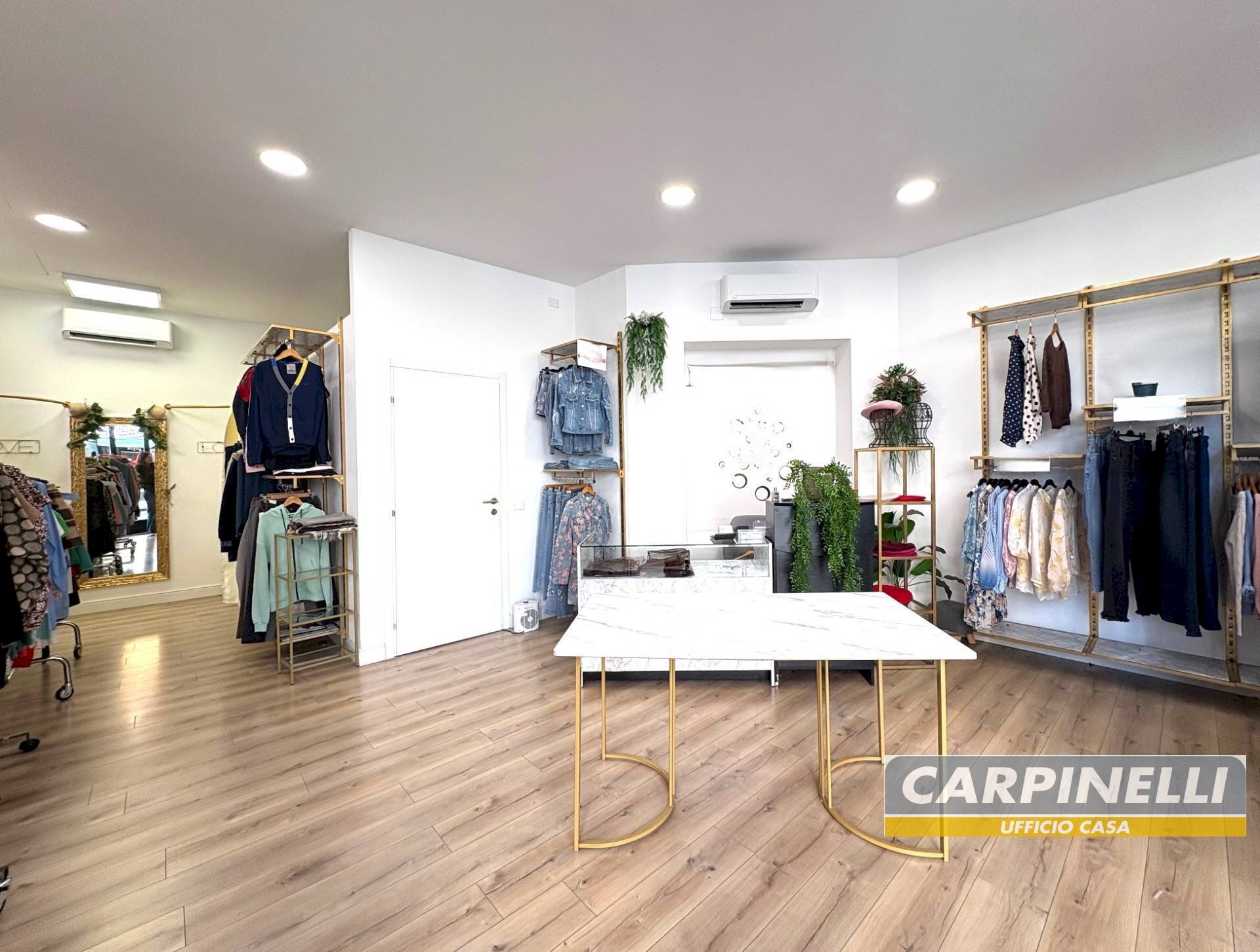 Foto 3 - Negozio Corso Italia
 
16, Desio - foto 3