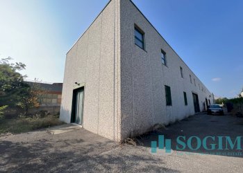 Foto 1 - Capannone Via Mascagni
 
20, Mariano Comense - foto 1