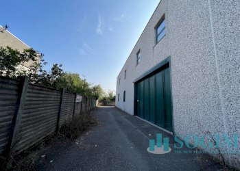 Foto 2 - Capannone Via Mascagni
 
20, Mariano Comense - foto 2