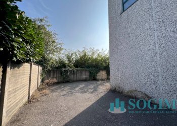 Foto 23 - Capannone Via Mascagni
 
20, Mariano Comense - foto 23