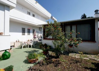 Casa all\'aperto - Villa traversa 234F di via Napoli, Bari - foto 3