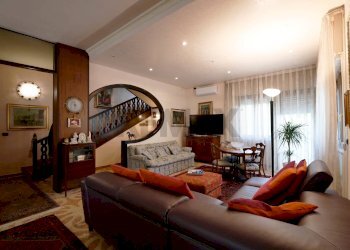 Soggiorno - Villa traversa 234F di via Napoli, Bari - foto 10