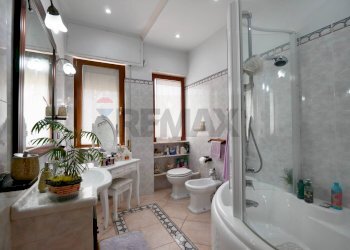 Bagno - Villa traversa 234F di via Napoli, Bari - foto 14