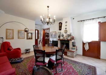 Sala da pranzo - Villa traversa 234F di via Napoli, Bari - foto 18