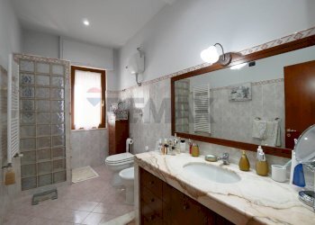 Bagno - Villa traversa 234F di via Napoli, Bari - foto 23