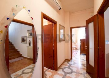 Hall / corridoio - Villa traversa 234F di via Napoli, Bari - foto 24